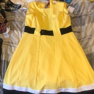 Yellow dress